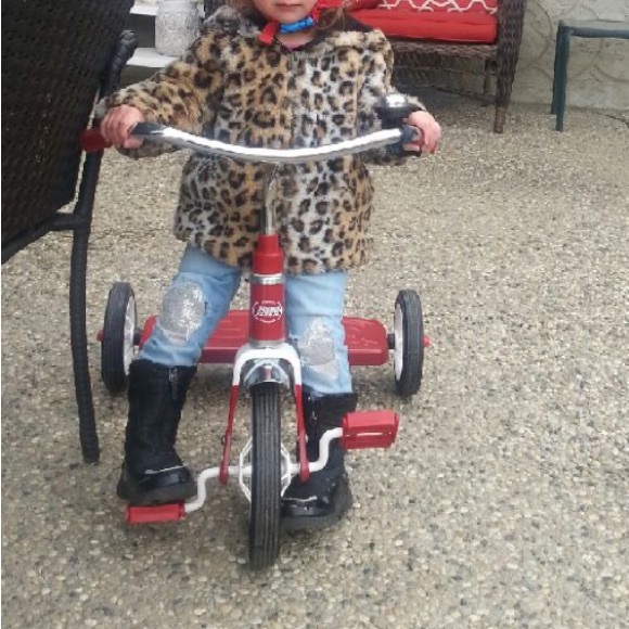 Adorable Leopard Print Coat 2T - Picture 7 of 7